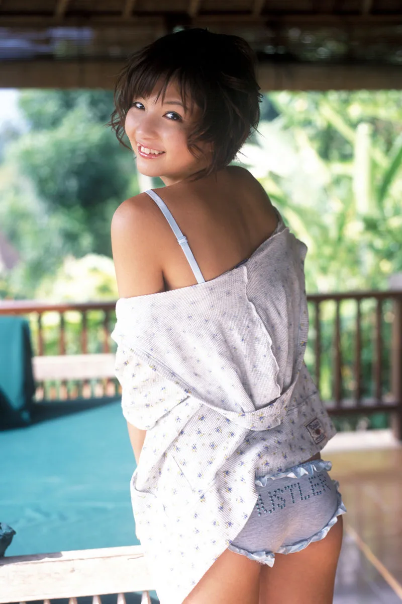 [Mặt trước] Sách ảnh "What's Up!" của Rina Nagasaki - 6